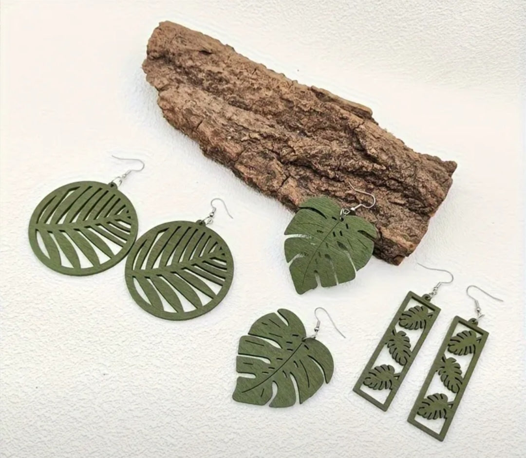 Green leaf wooden earrings