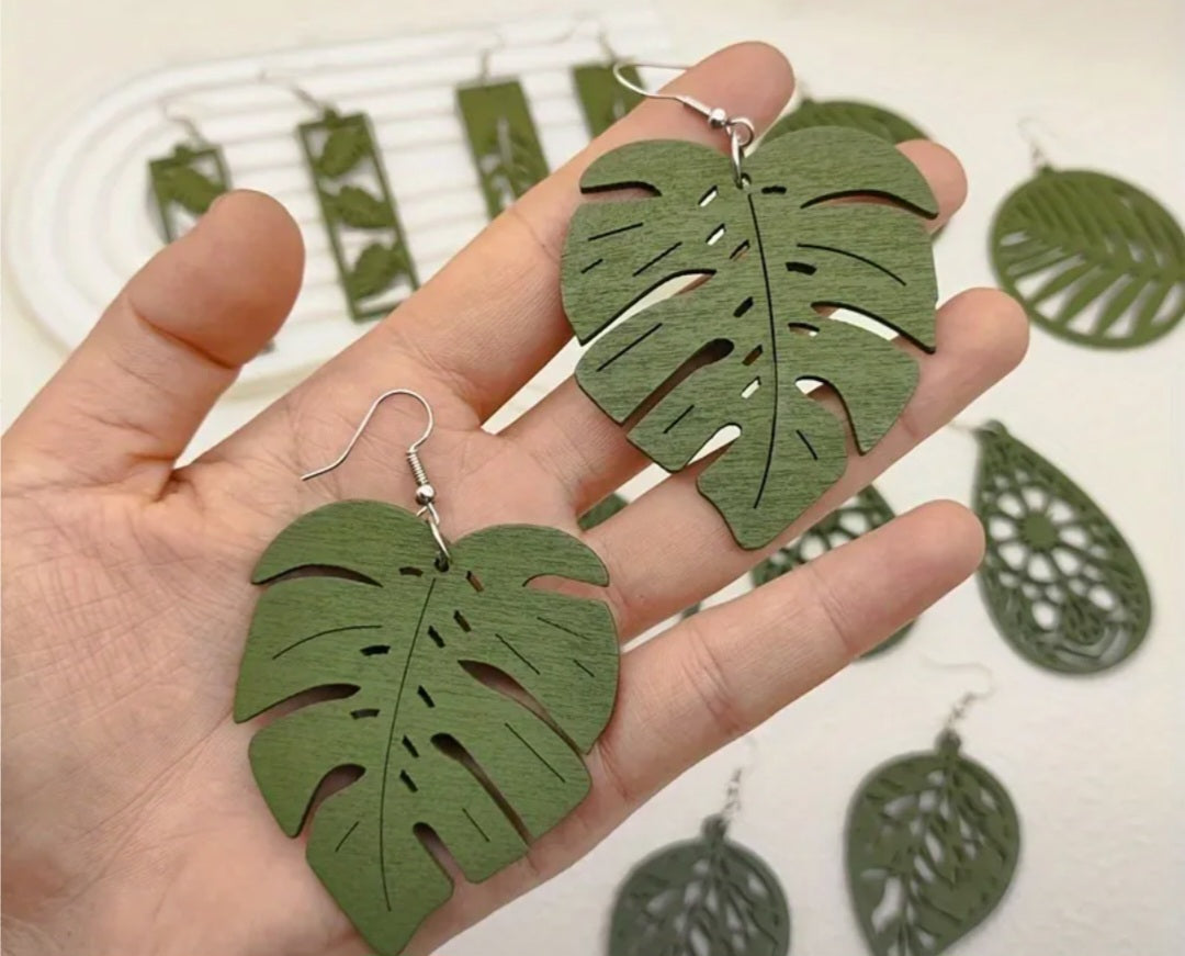 Green leaf wooden earrings